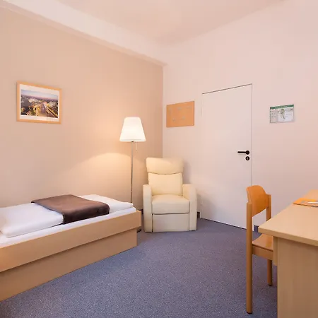 Morgenland Hotel 3*